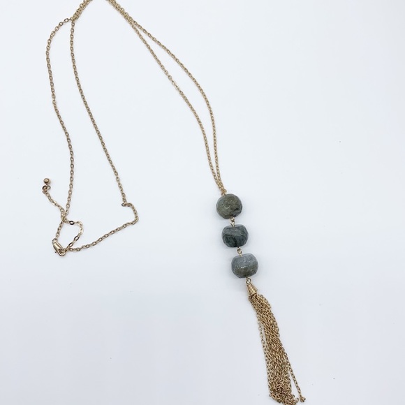 Hand Made Long Green Beaded Stone Tassel Necklace in Gold - Picture 5 of 9